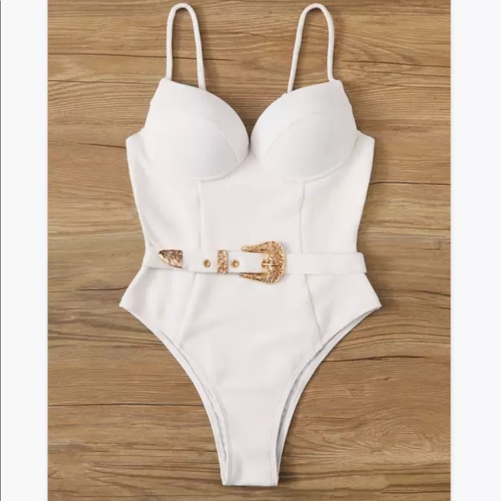 🎉New Sexy Push Up Underwire Solid White Padded Buckle One Piece Swimsuit - Picture 7 of 7